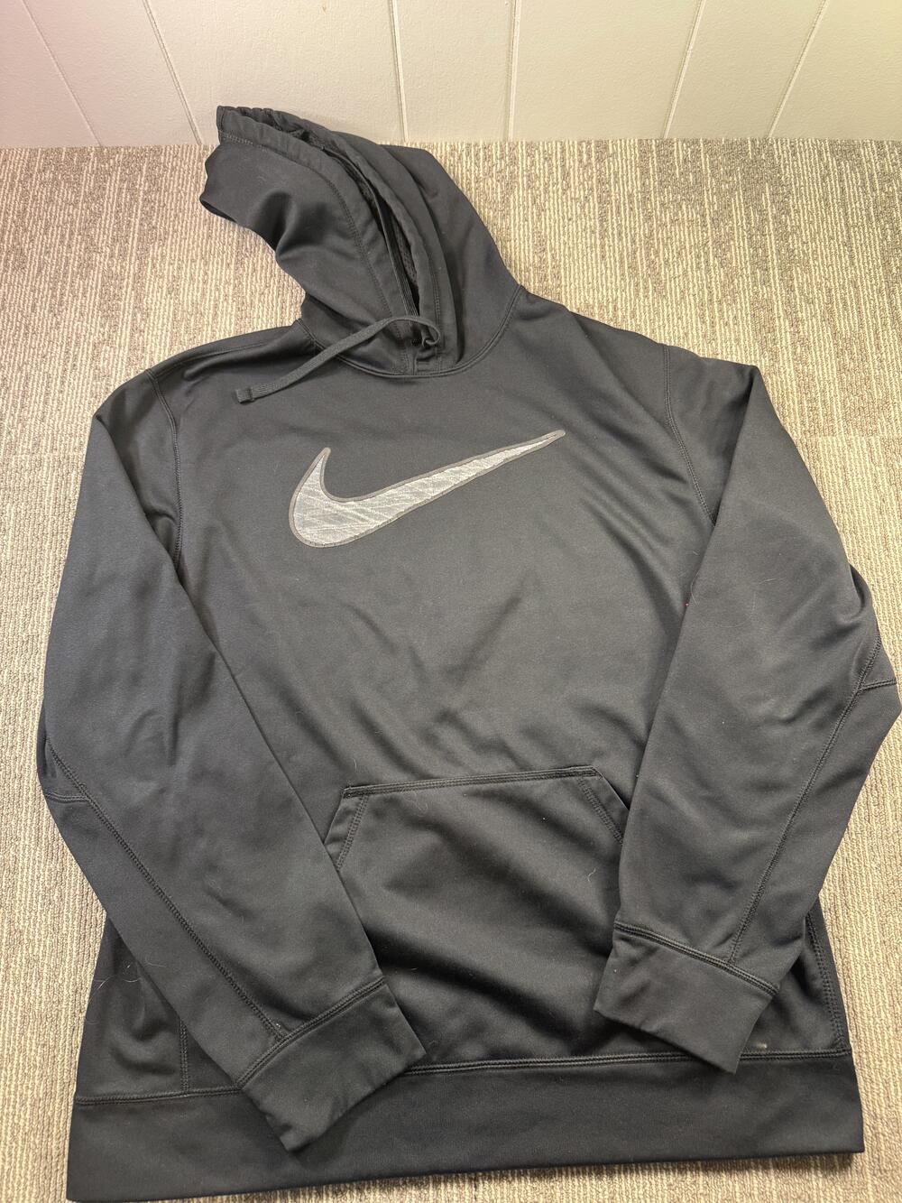 Nike Hoodie Mens Large Black Therma-FIT Pullover Fleece Sweatshirt Swoosh Logo